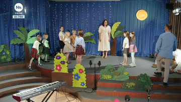 Dzieci i musical podczas w koncertu dla Bliźniaczek Emilii i Natalii | Podkowa Leśna